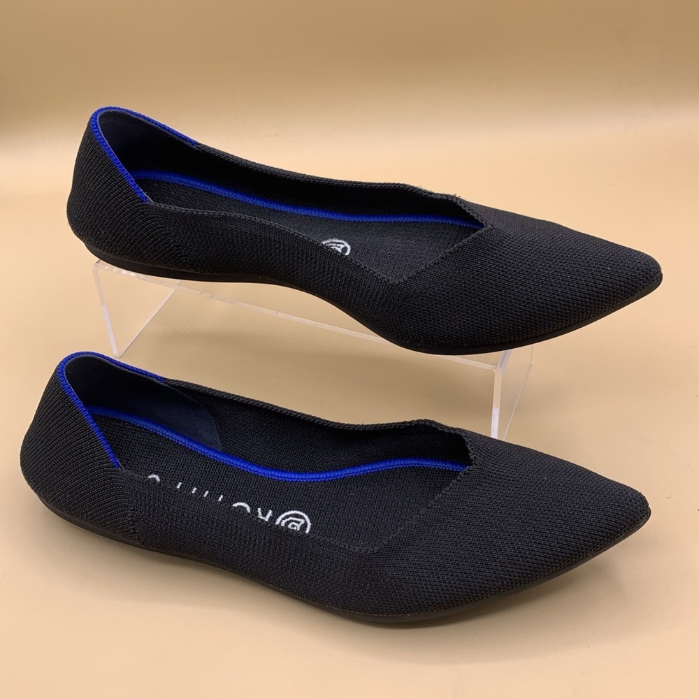 Black Pointed Knit Flats with Blue Trim